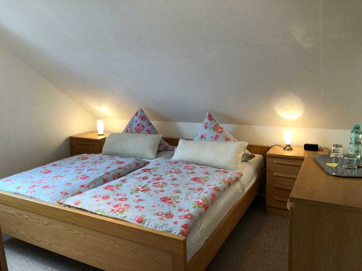 Gaestehaus Katharina Apartment Mullenbach Bagian luar foto